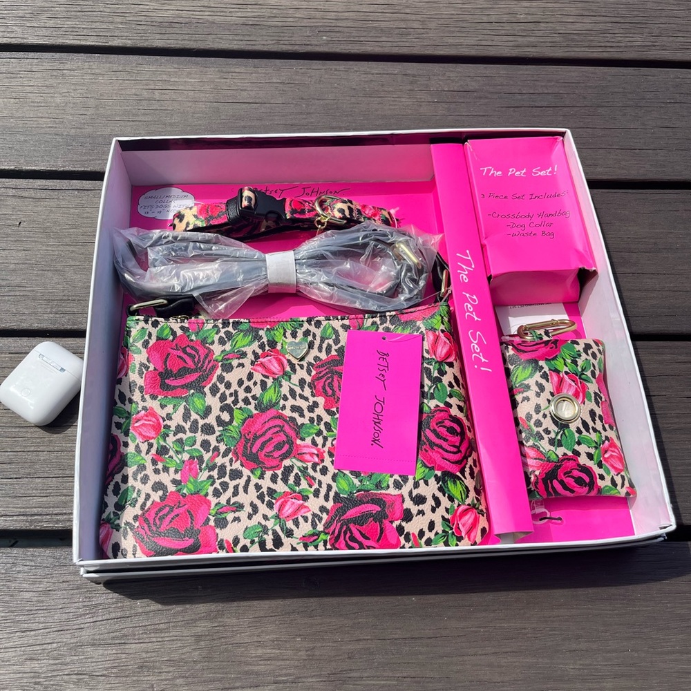 Betsey Johnson “pet set”